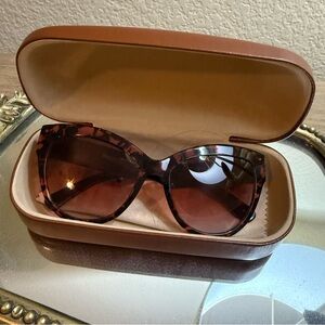 Longchamp | Stylish Brown Oversized Sunglasses with Gradient Lenses